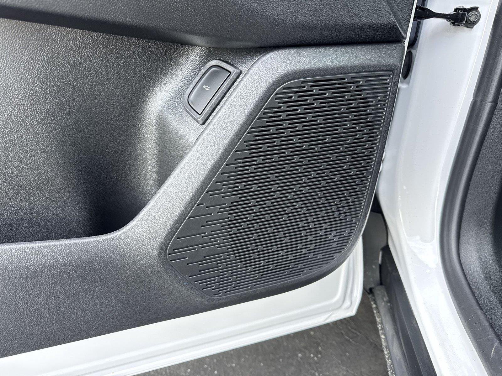 2027 Chevrolet Equinox LT - Photo 30