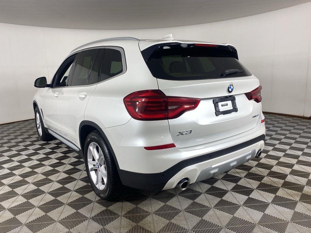 Used 2021 White Metallic BMW xDrive30i image 5