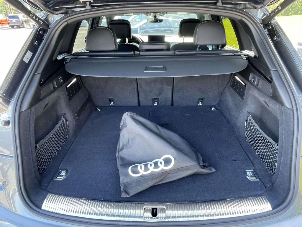 Used 2024 Daytona Gray Pearl Effect Audi S line Prestige image 10