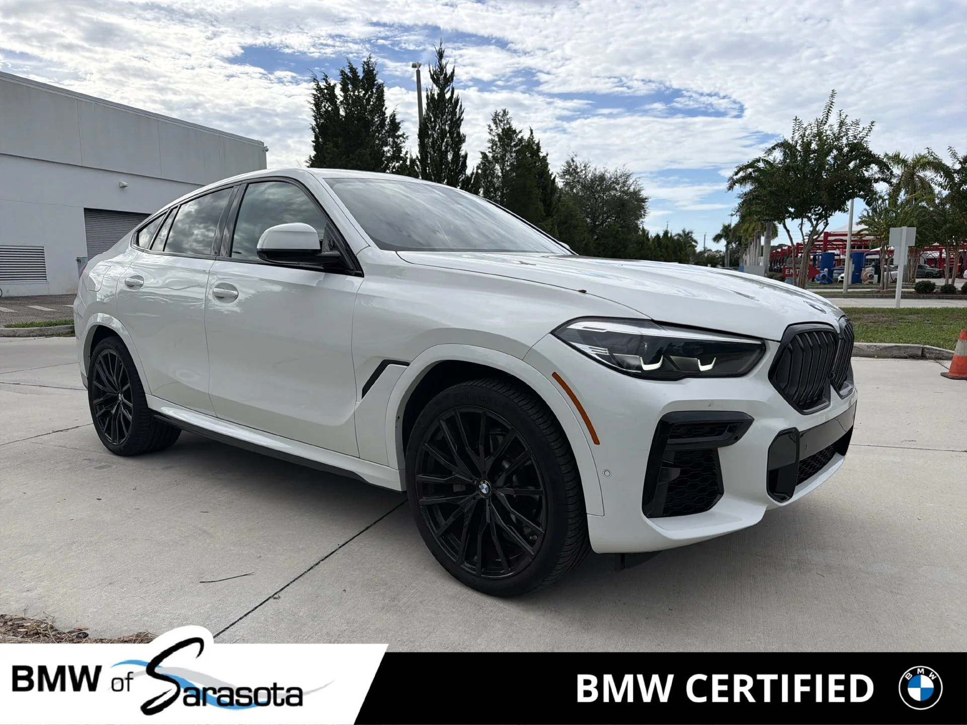 2023 BMW X6 40i
