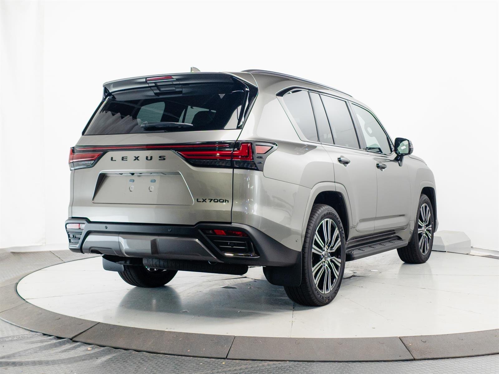 New 2026 Atomic Silver Lexus LX 700h LUXURY image 13