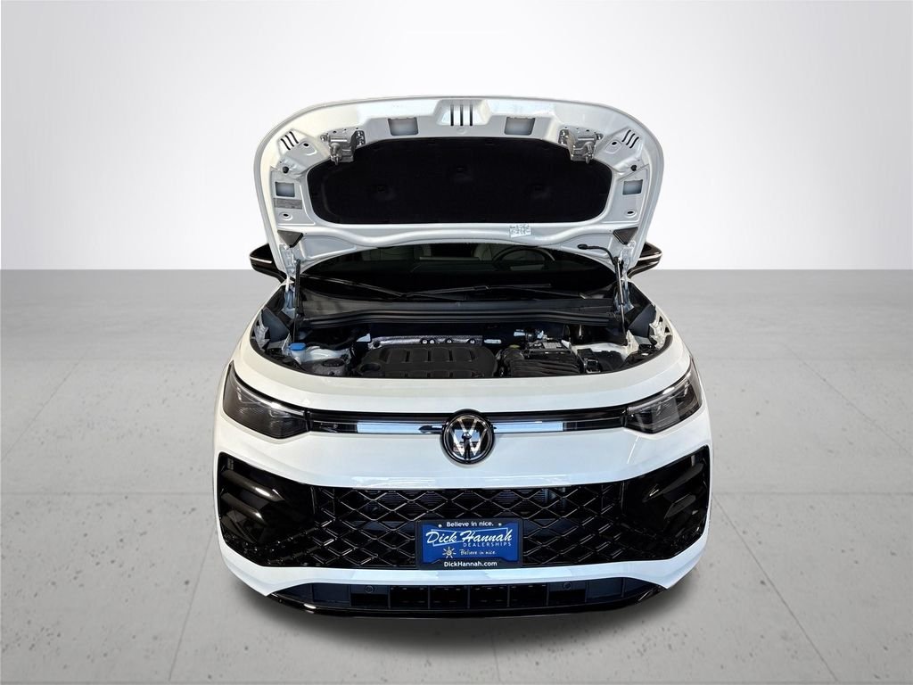 New 2026 Opal White w/Deep Black Roof Volkswagen 2.0T SE R-Line Black image 22
