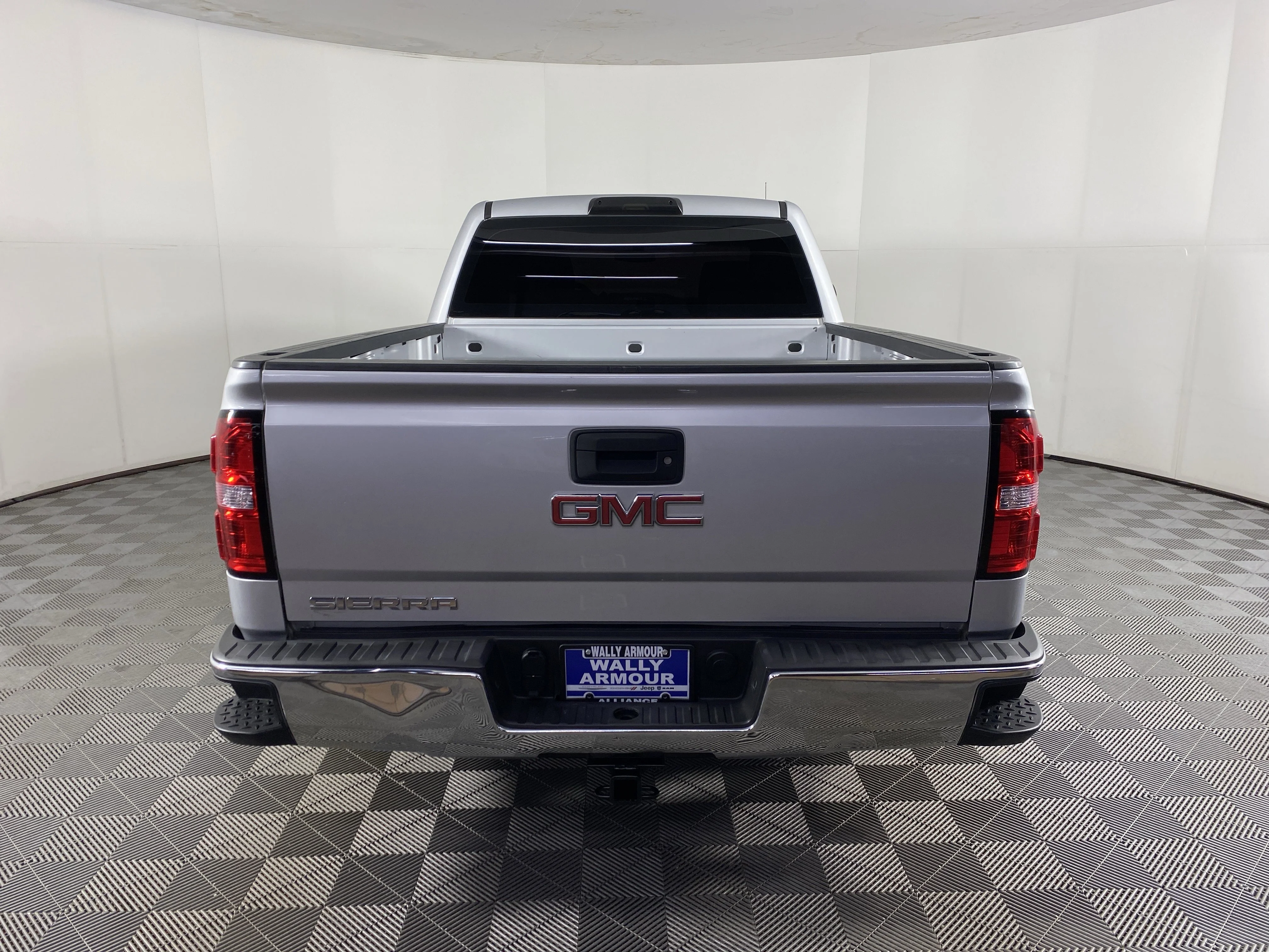 Used 2014 Quicksilver Metallic GMC Base image 3