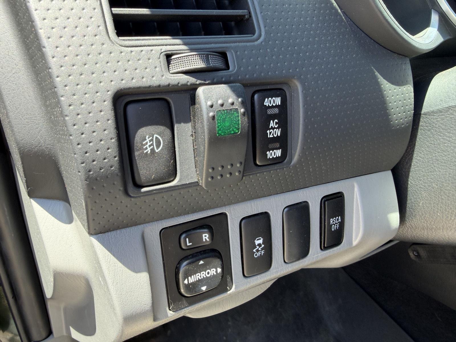 Used 2012 Spruce Mica Toyota Base image 20