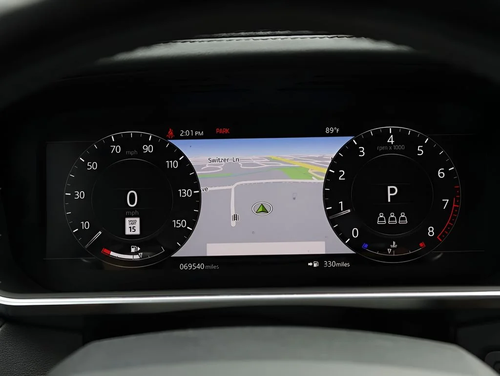 Used 2018 Narvik Black Land Rover HSE image 29