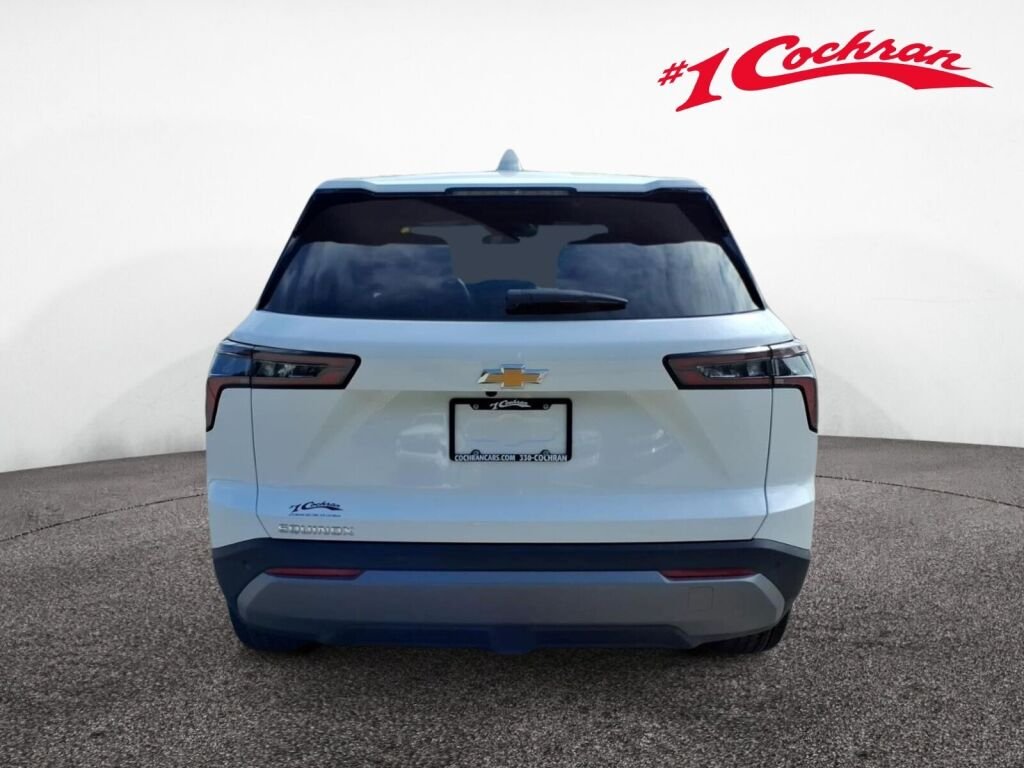 New 2027 Summit White Chevrolet FWD LT image 3