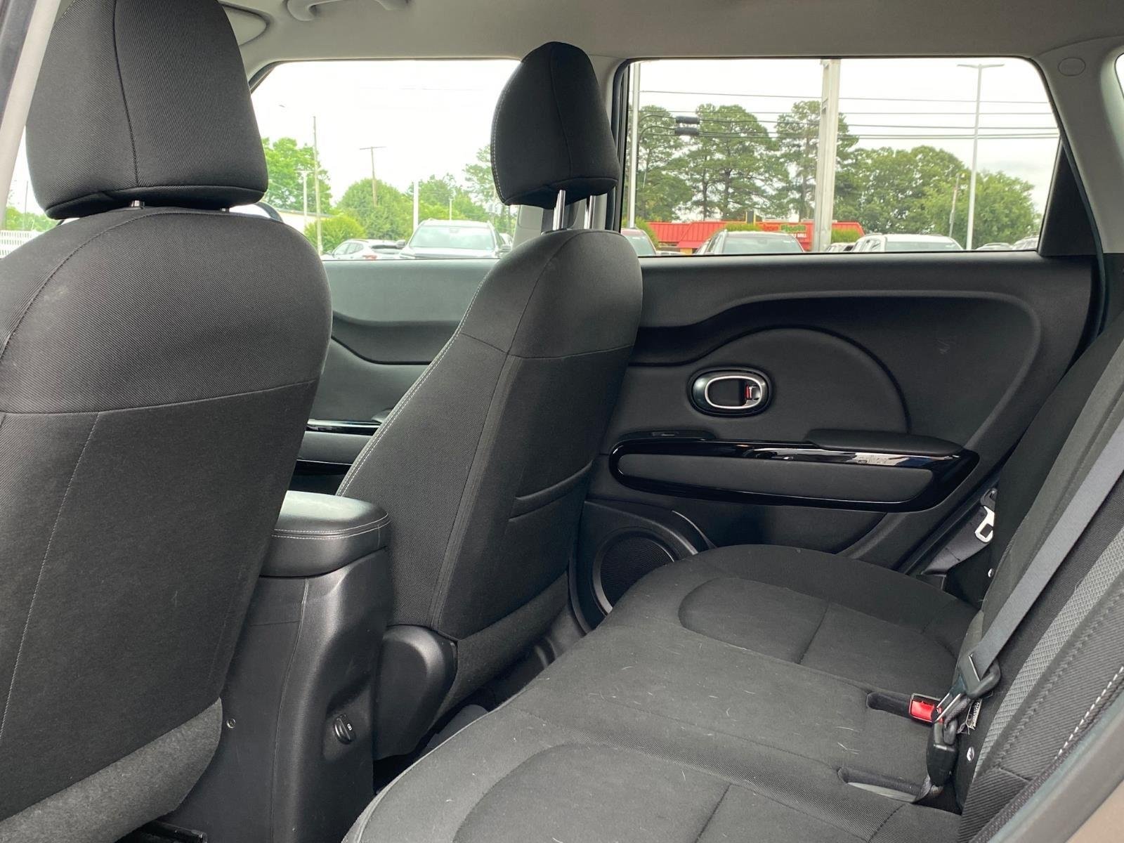 Used 2018 Titanium Gray Kia + image 21