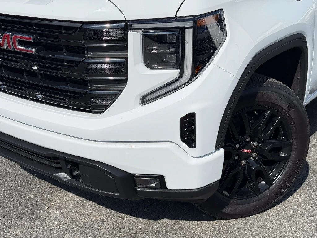 Used 2026 Summit White GMC Elevation image 3