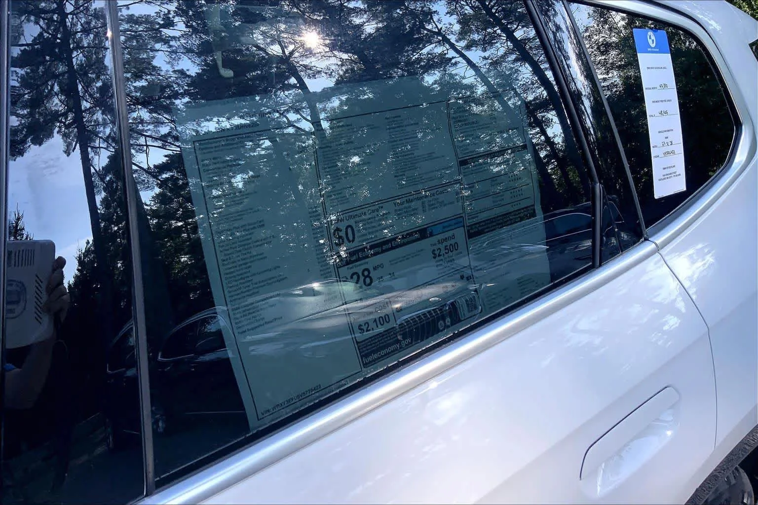 New 2027 Alpine White BMW xDrive28i image 19