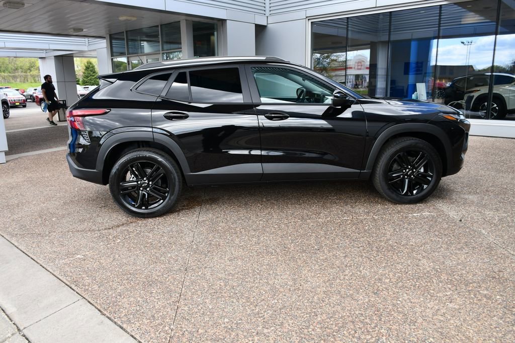 2026 Chevrolet Trax Activ - Photo 9