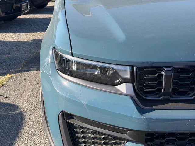 New 2026 Steel Blue Exterior Paint Jeep Limited image 5
