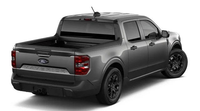 New 2026 Carbonized Gray Metallic Ford XLT image 3