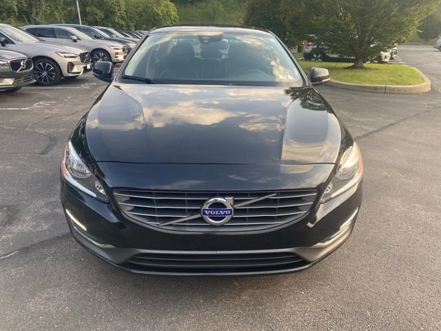 Used 2015 Black Volvo T5 Premier Plus image 2