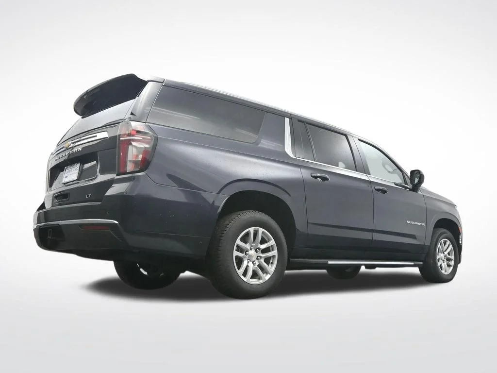 2023 Chevrolet Suburban LT - Photo 36
