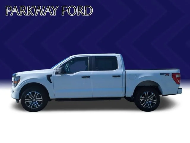 Used 2023 White Ford XL image 2