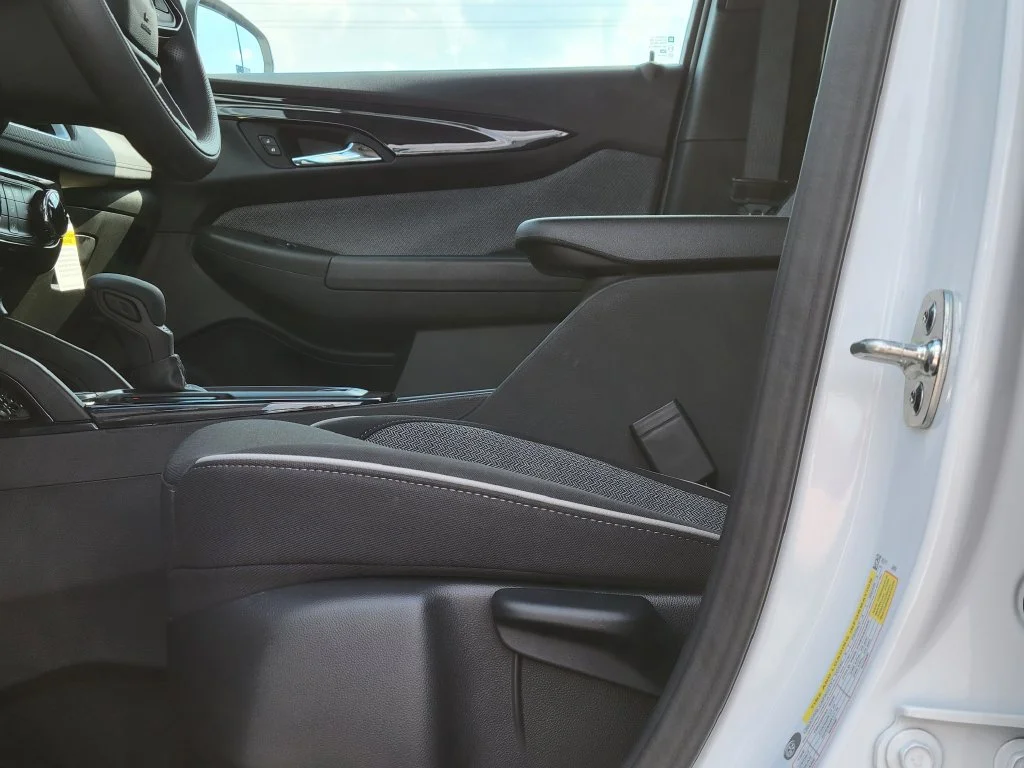 New 2026 Summit White Chevrolet LT image 22