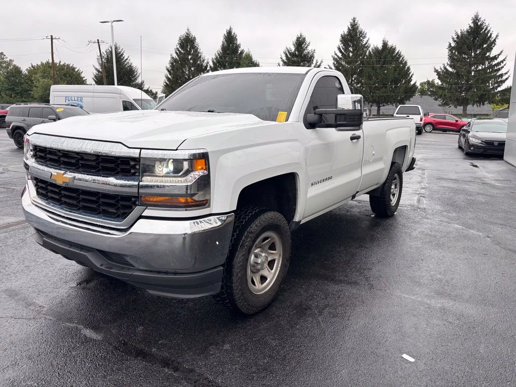 Used 2017 White Chevrolet WT image 9