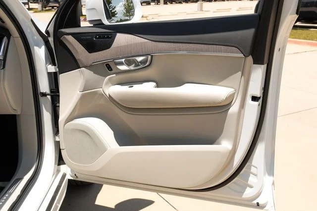 Used 2024 Crystal White Volvo Ultimate image 54