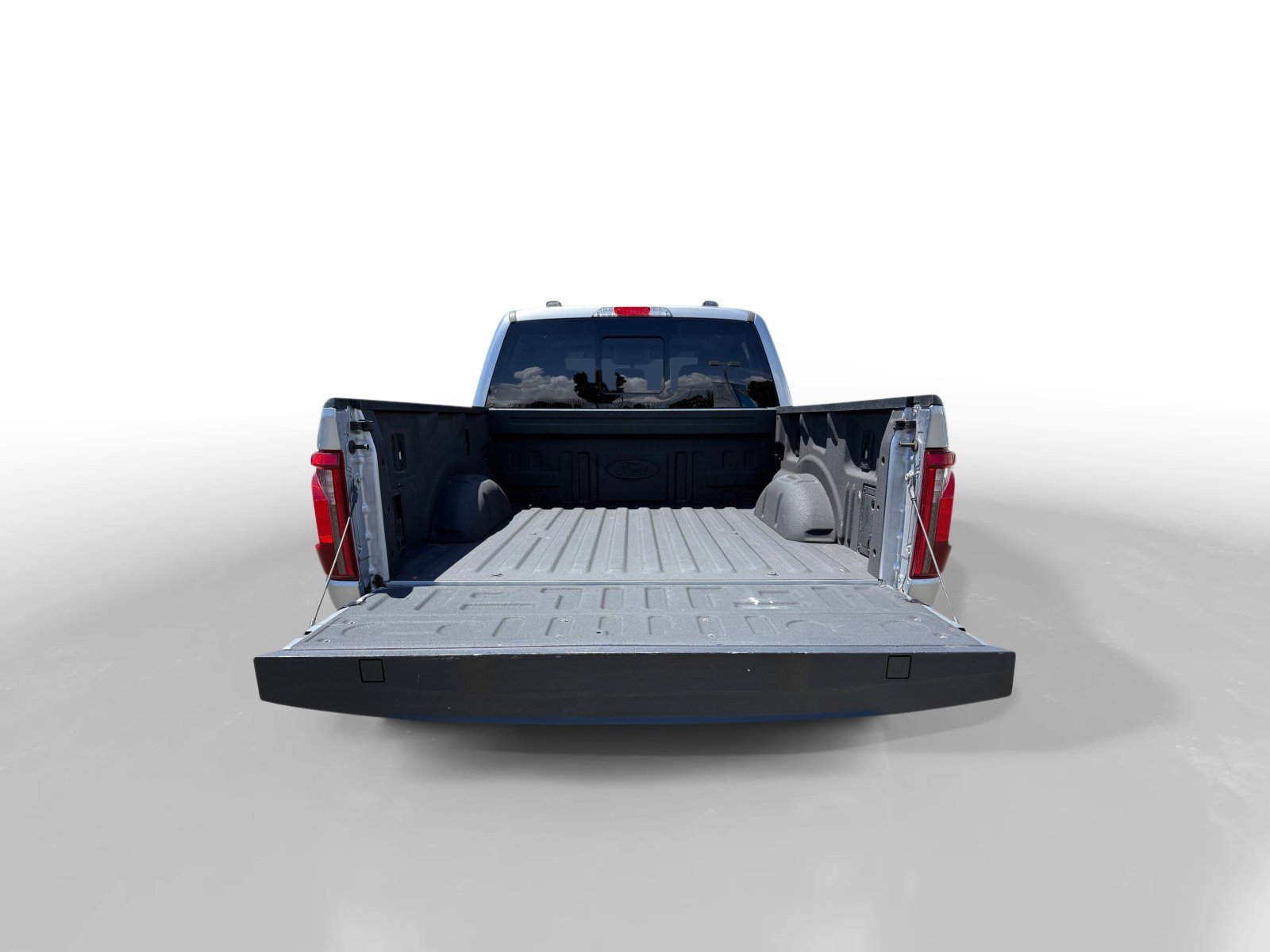 2024 Ford F-150 XLT - Photo 17