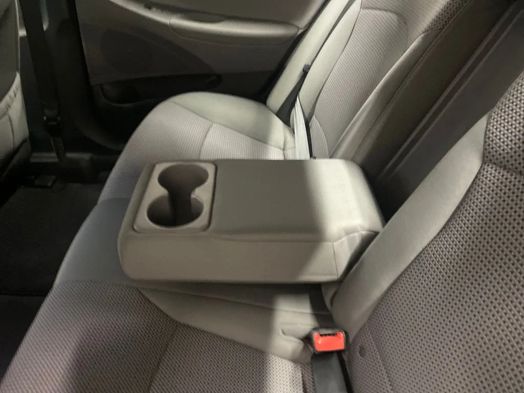 Used 2013 Blue Hyundai GLS image 14