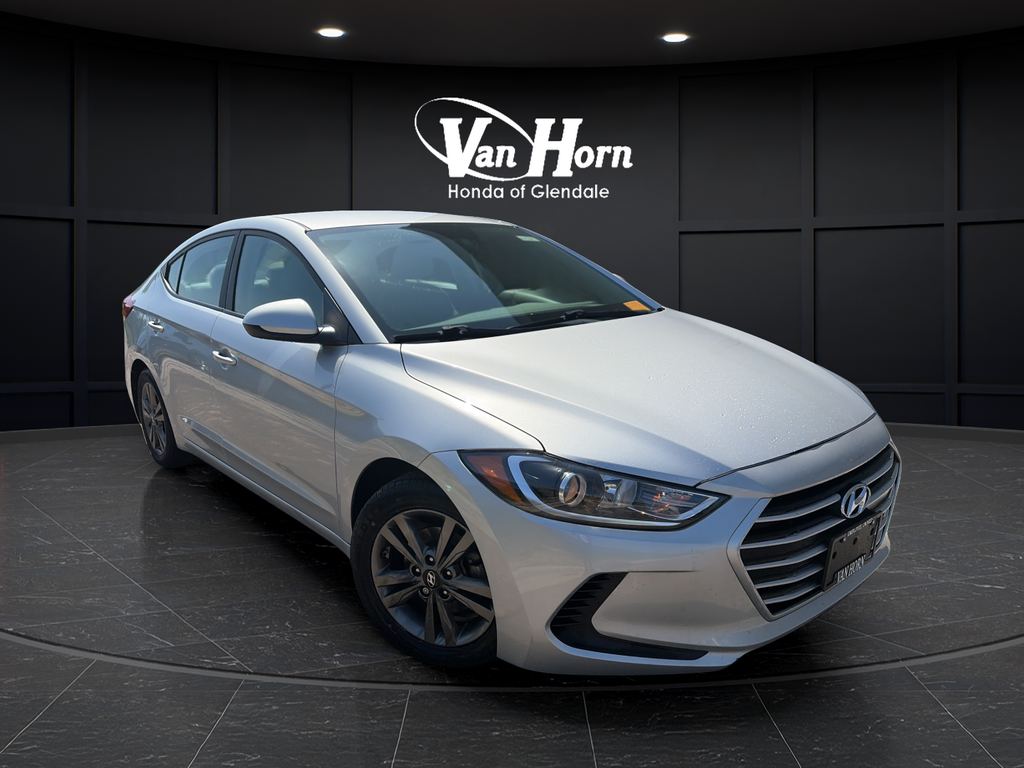 Used 2018 Silver Hyundai SEL image 1