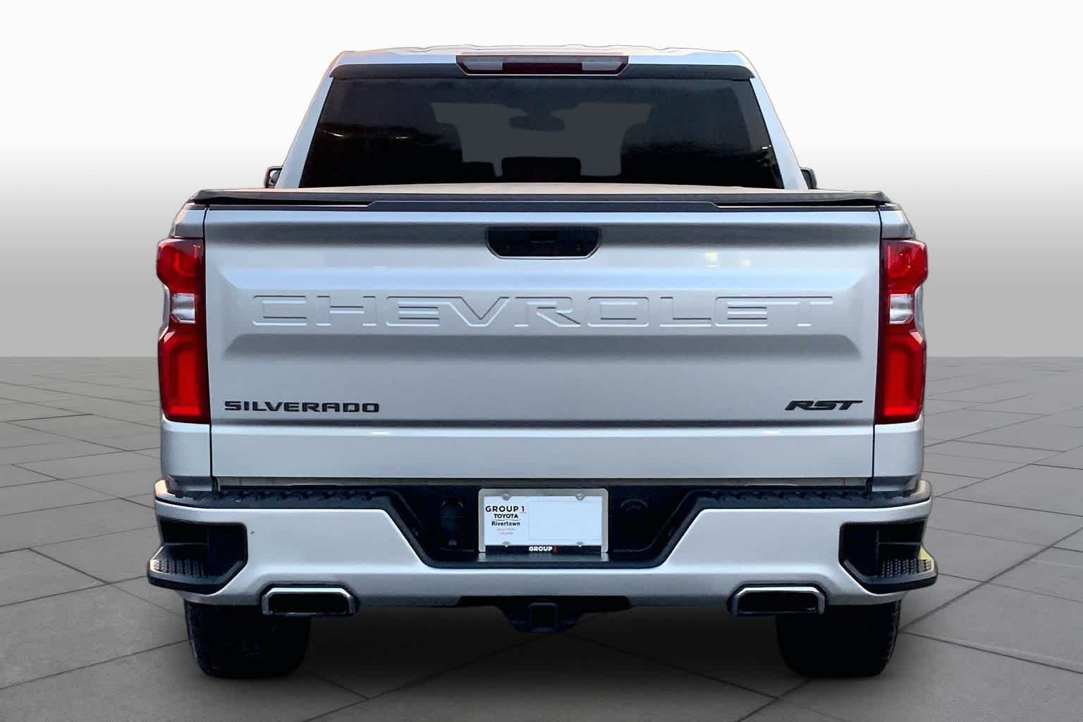 Used 2020 Silver Ice Metallic Chevrolet RST image 5