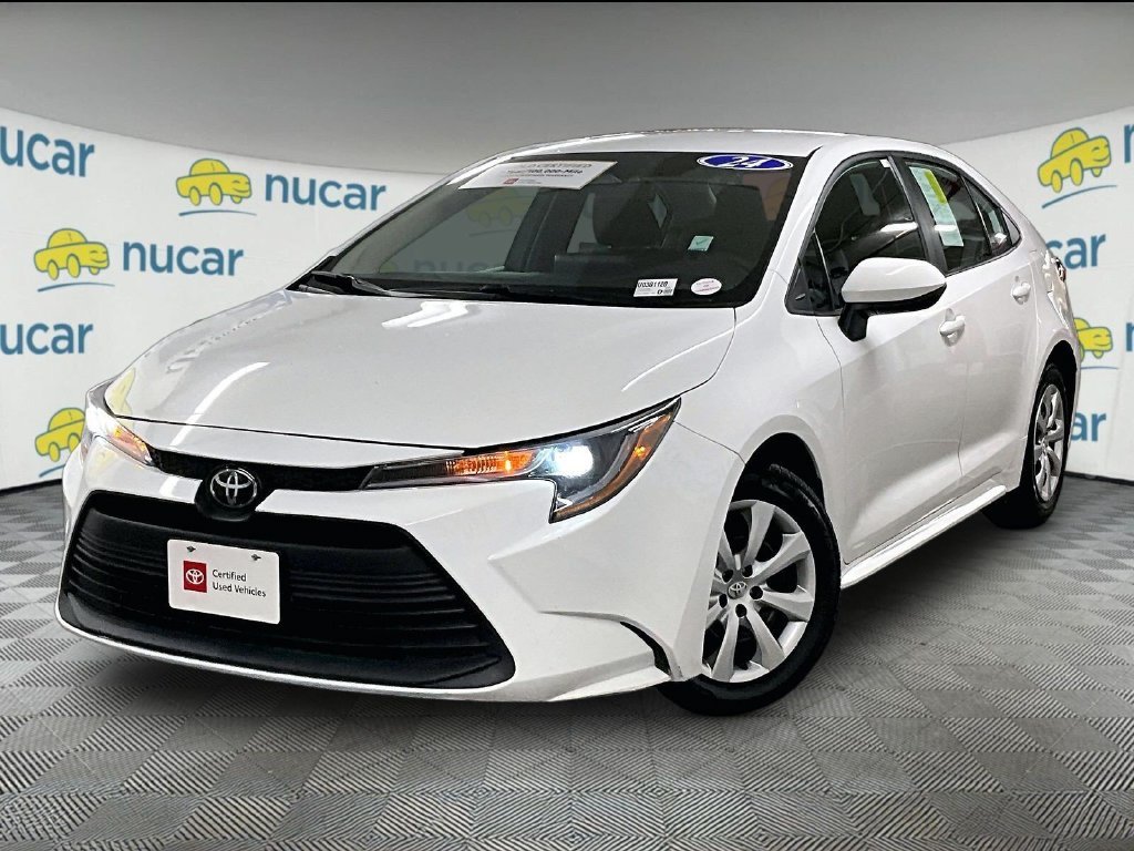 Used 2024 White Toyota LE image 3