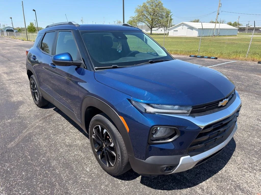 Used 2022 Chevrolet Trailblazer LT with VIN KL79MRSL0NB009779 for sale in Wellington, OH