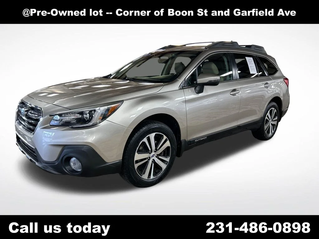 Used 2018 Gray Subaru 2.5i image 1