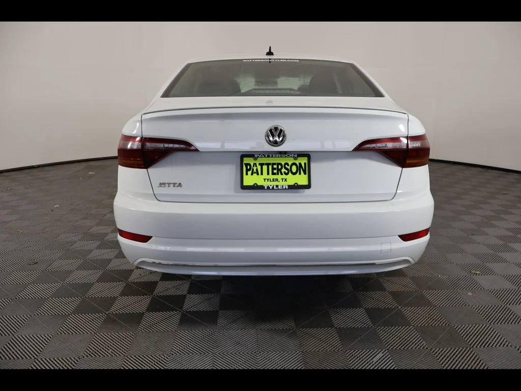 Used 2019 White Volkswagen 1.4T S image 5