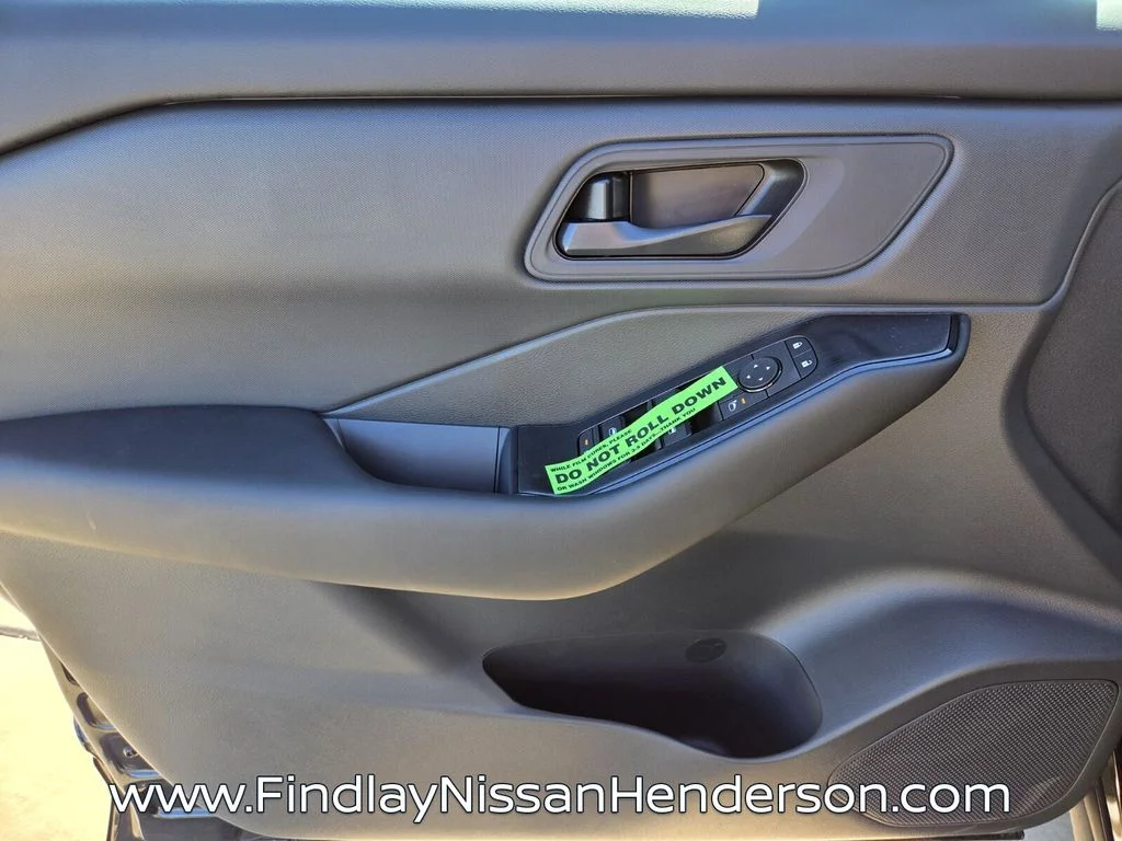2026 Nissan Rogue S - Photo 10
