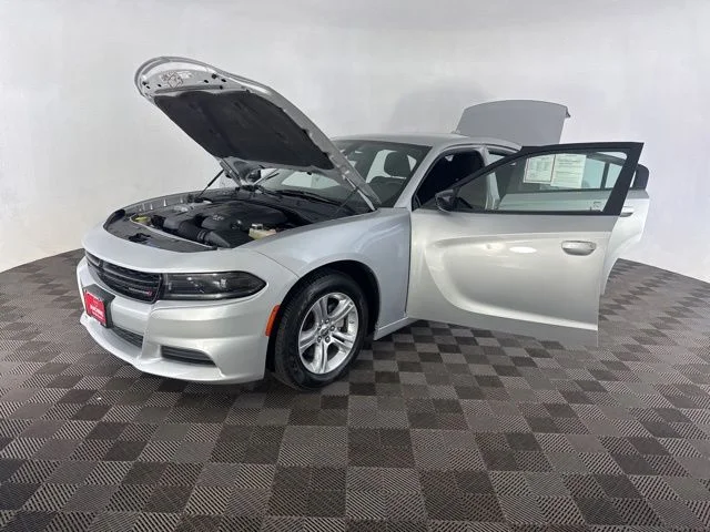 Used 2023 Silver Dodge SXT image 10
