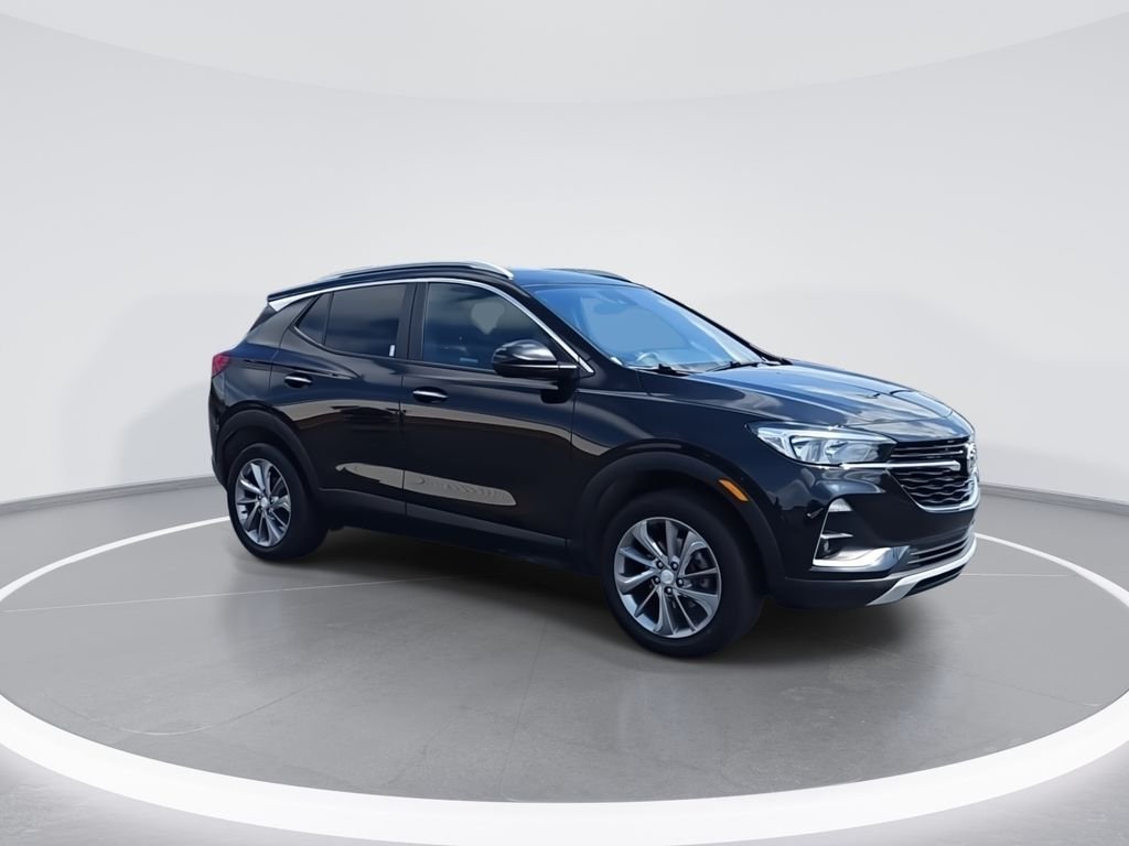 Used 2022 Black Buick Select image 2