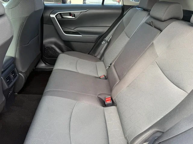 Certified Used 2025 SILVER SKY METALLIC Toyota XLE image 28
