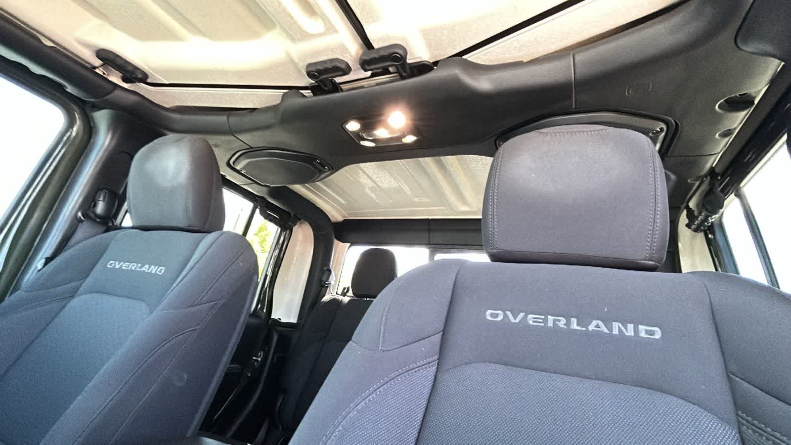 Used 2022 Sarge Green Clearcoat Jeep Overland image 11