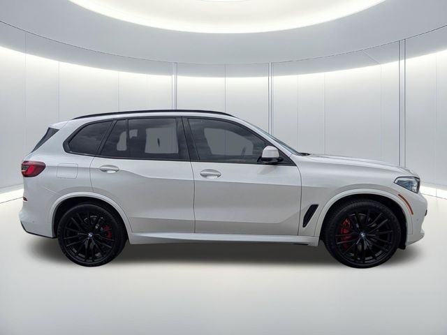 Used 2022 White BMW M50i image 7