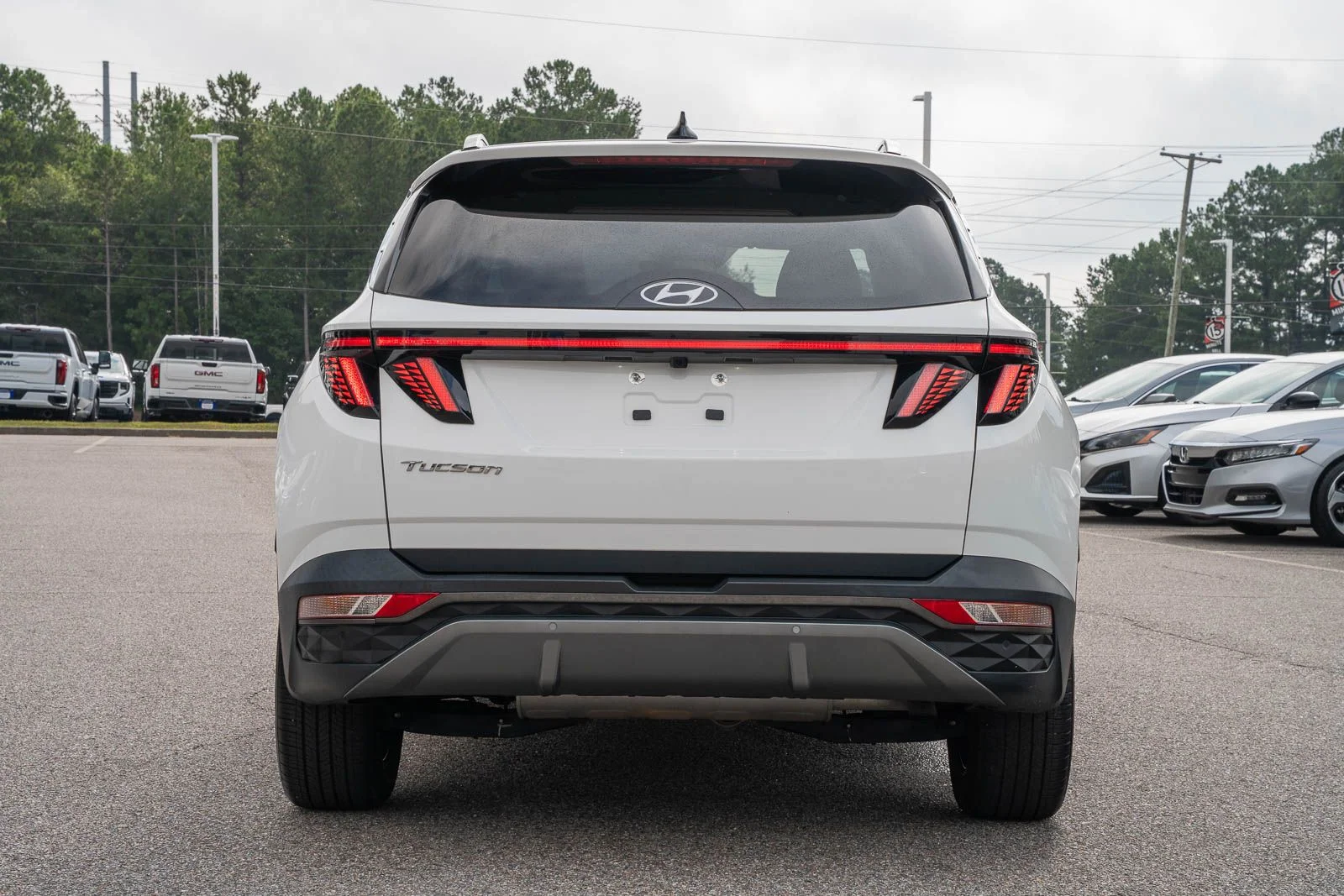 Used 2024 White Hyundai Limited image 5