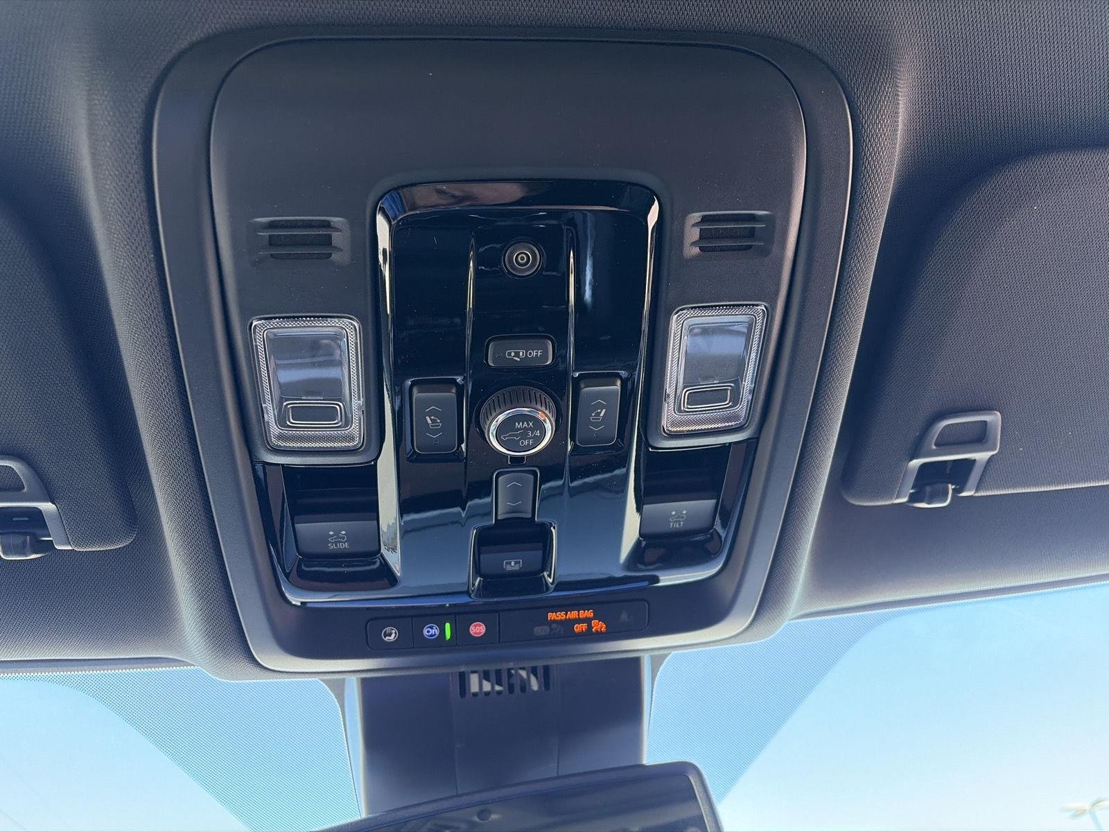 2026 Chevrolet Suburban RST - Photo 36