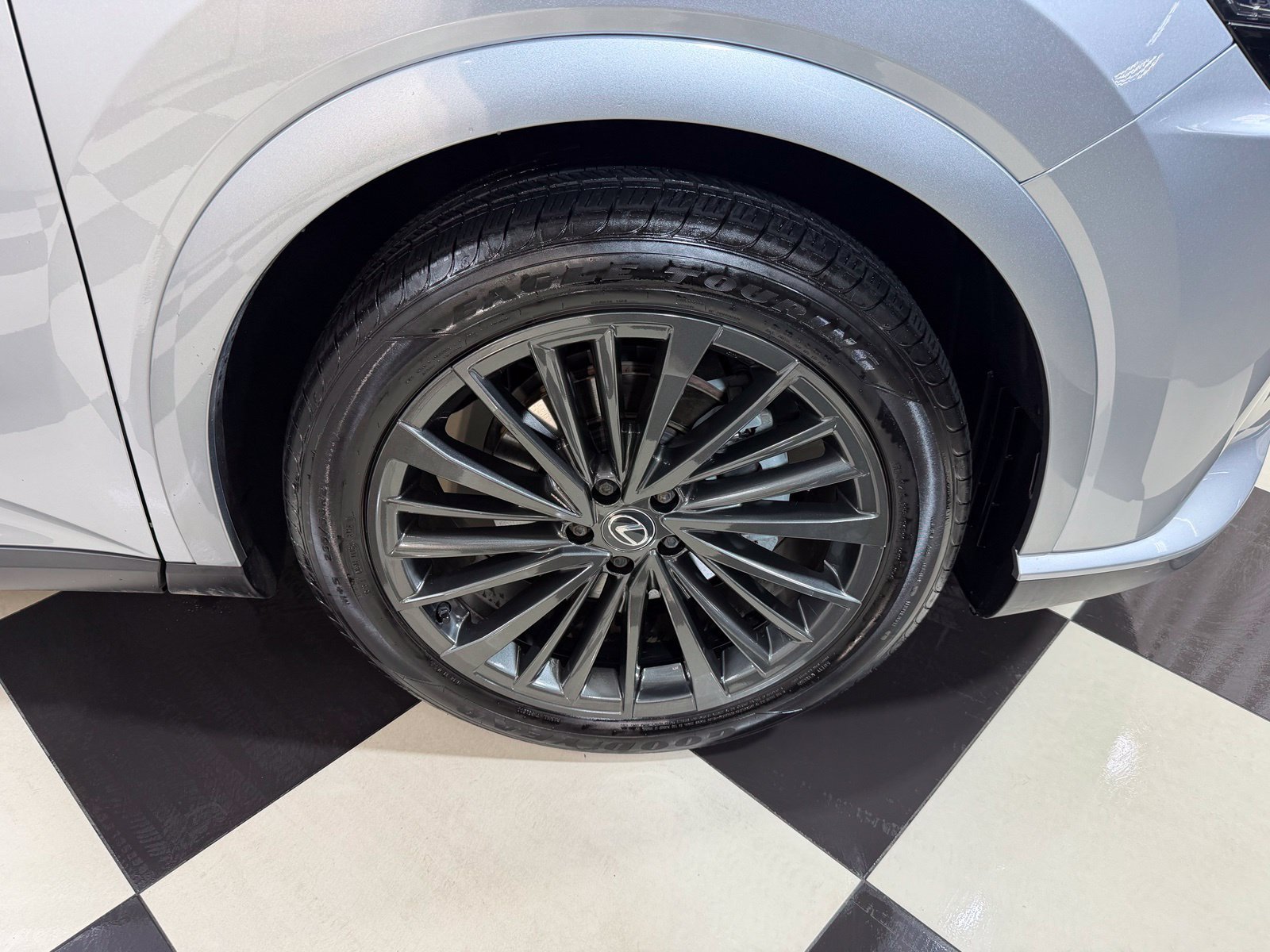 Used 2025 Silver Lexus 350h Premium image 32