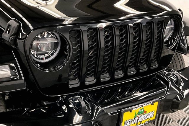 Used 2021 Black Clearcoat Jeep High Altitude image 34