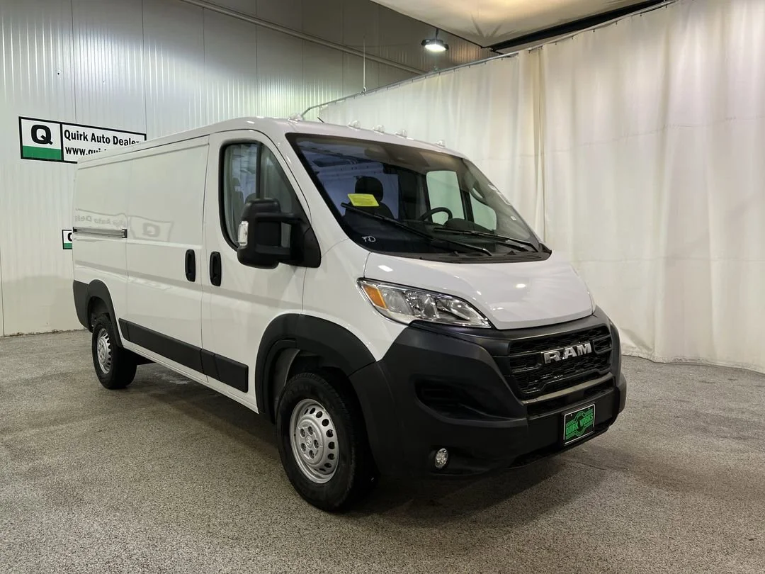 New 2026 Bright White Clear-Coat Exterior Paint RAM Tradesman 1500 Low Roof 136 WB w/Pass Seat image 3