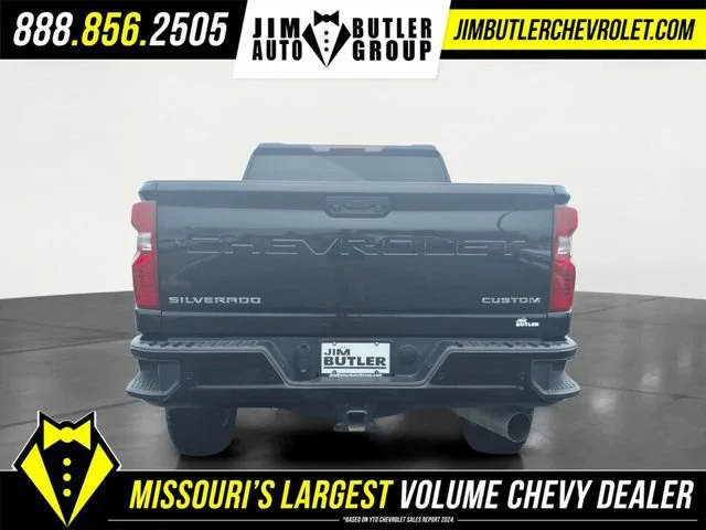 Used 2026 Black Chevrolet Custom image 20