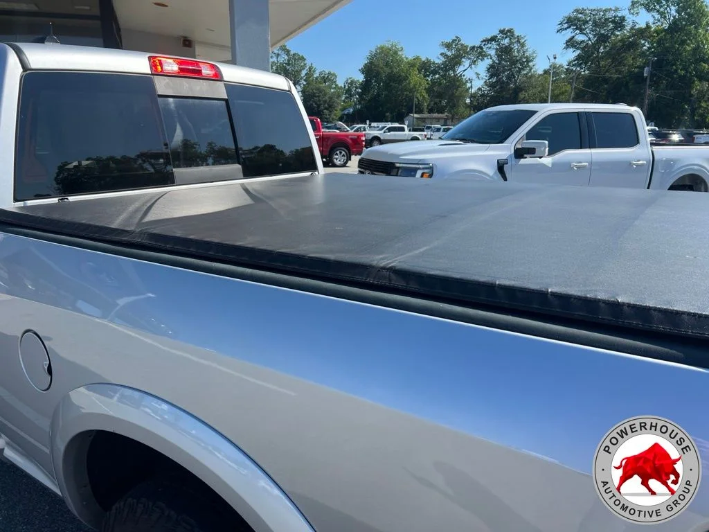 Used 2017 Silver Ram Laramie image 9
