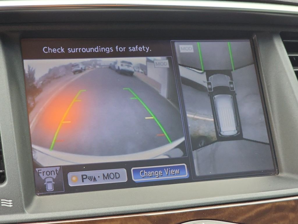 Used 2017 White Nissan Platinum image 23