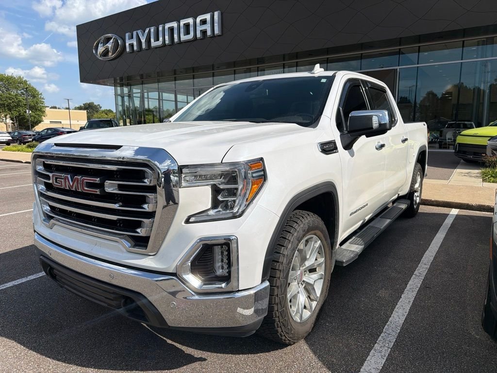 Used 2021 White GMC SLT image 1