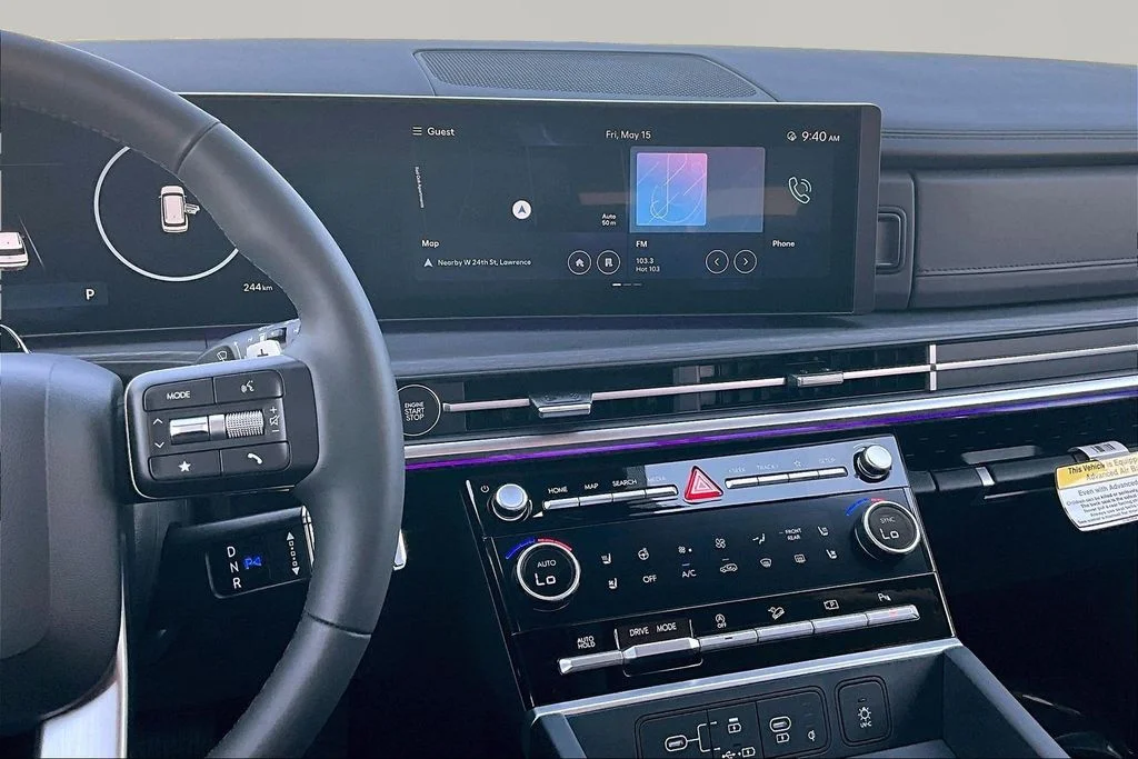 2025 Hyundai Santa Fe Limited - Photo 6