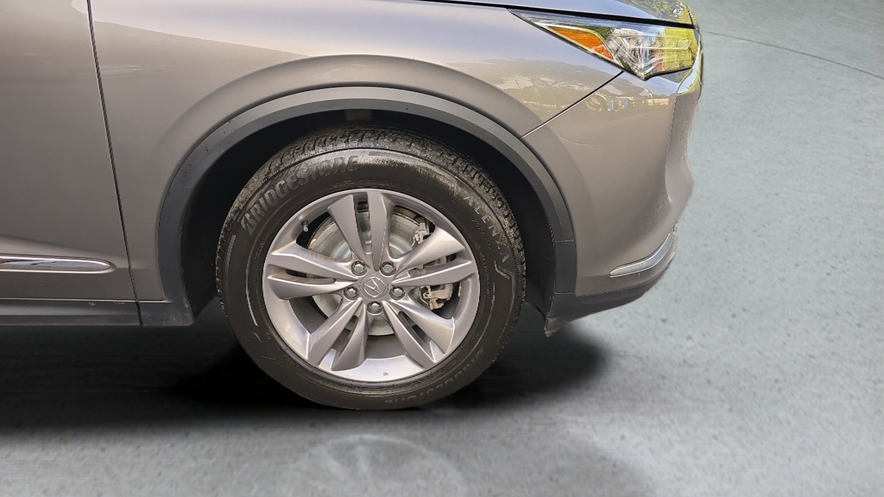 Certified Used 2023 Liquid Carbon Metallic Acura SH-AWD image 32