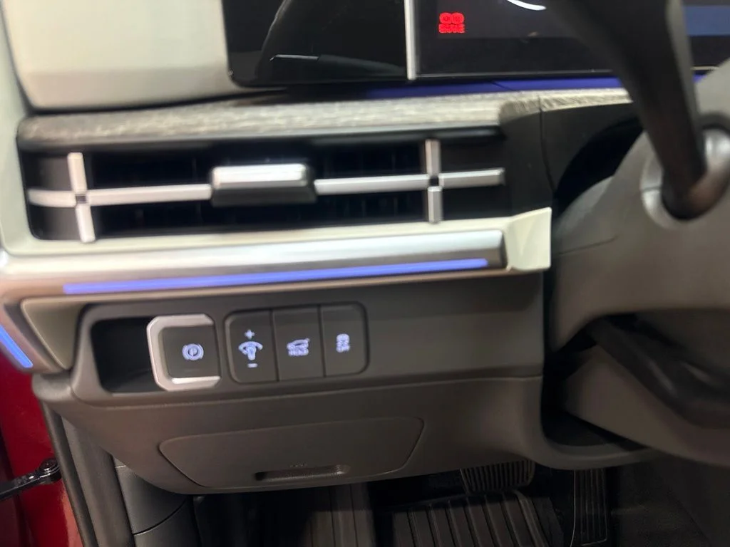 Used 2024 Ultimate Red Hyundai Calligraphy image 23