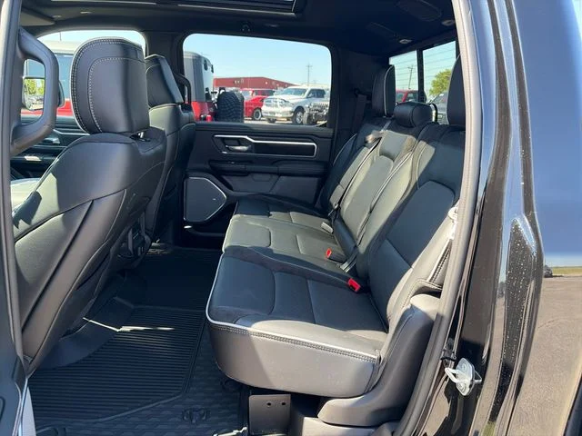 New 2027 Diamond Black Crystal Pearl-Coat Exterior Paint RAM Laramie image 25