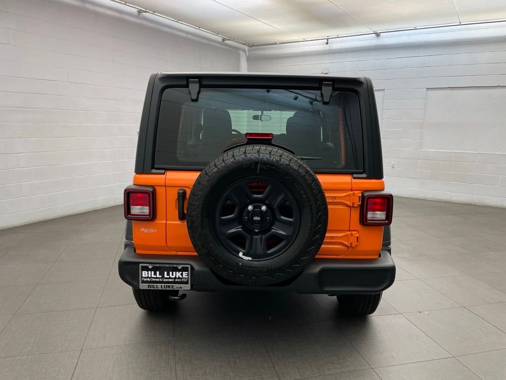 New 2026 Joose Exterior Paint Jeep Sport image 4